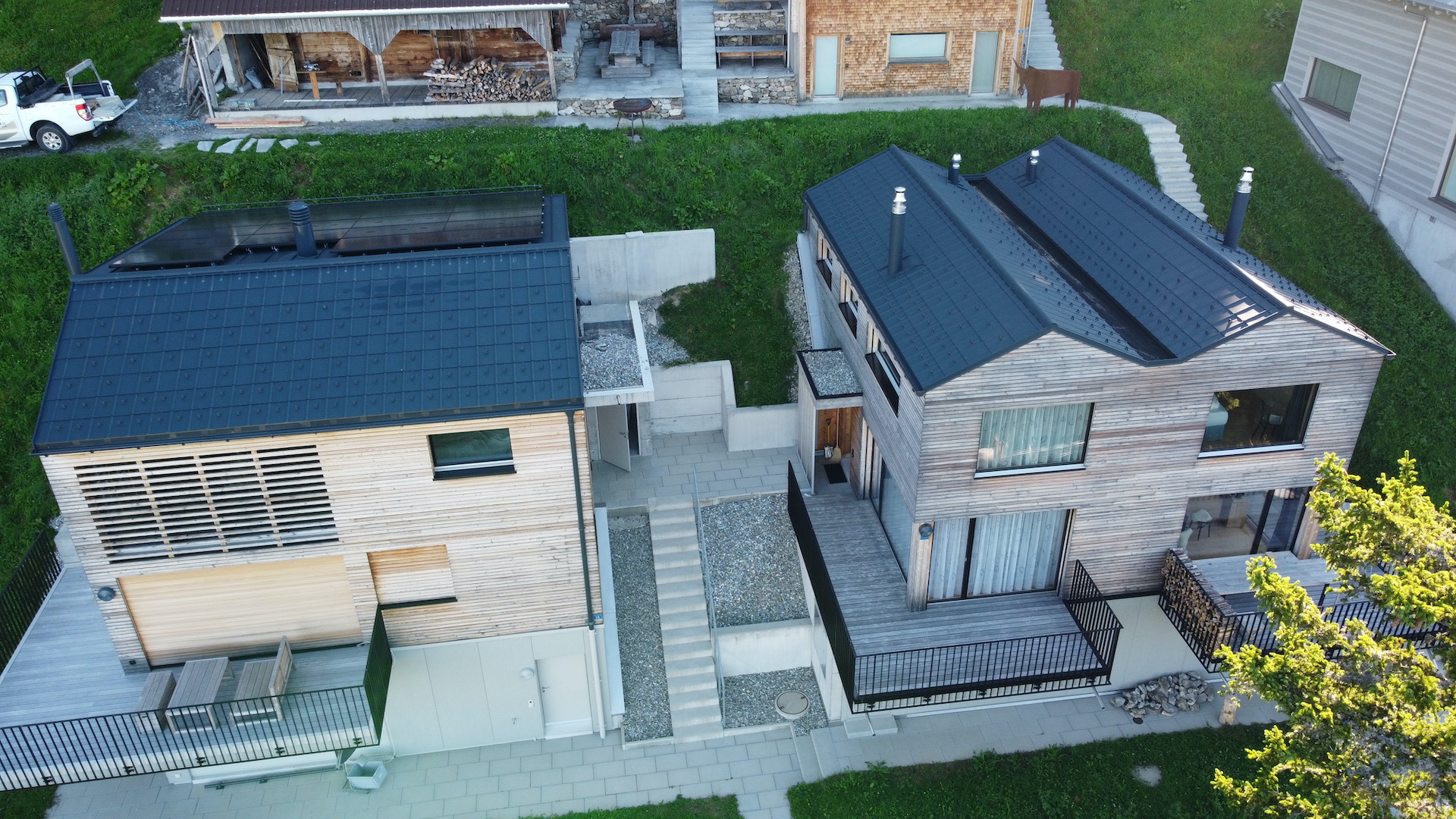Ferienhuser Brglen Spengler Flachdach und Bedachungsarbeiten Prefa Dachplatte
